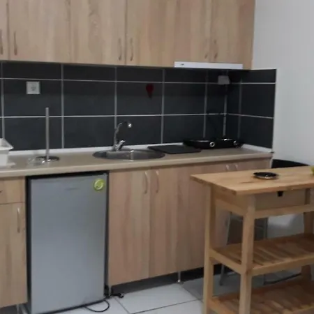 Impress Apartment *